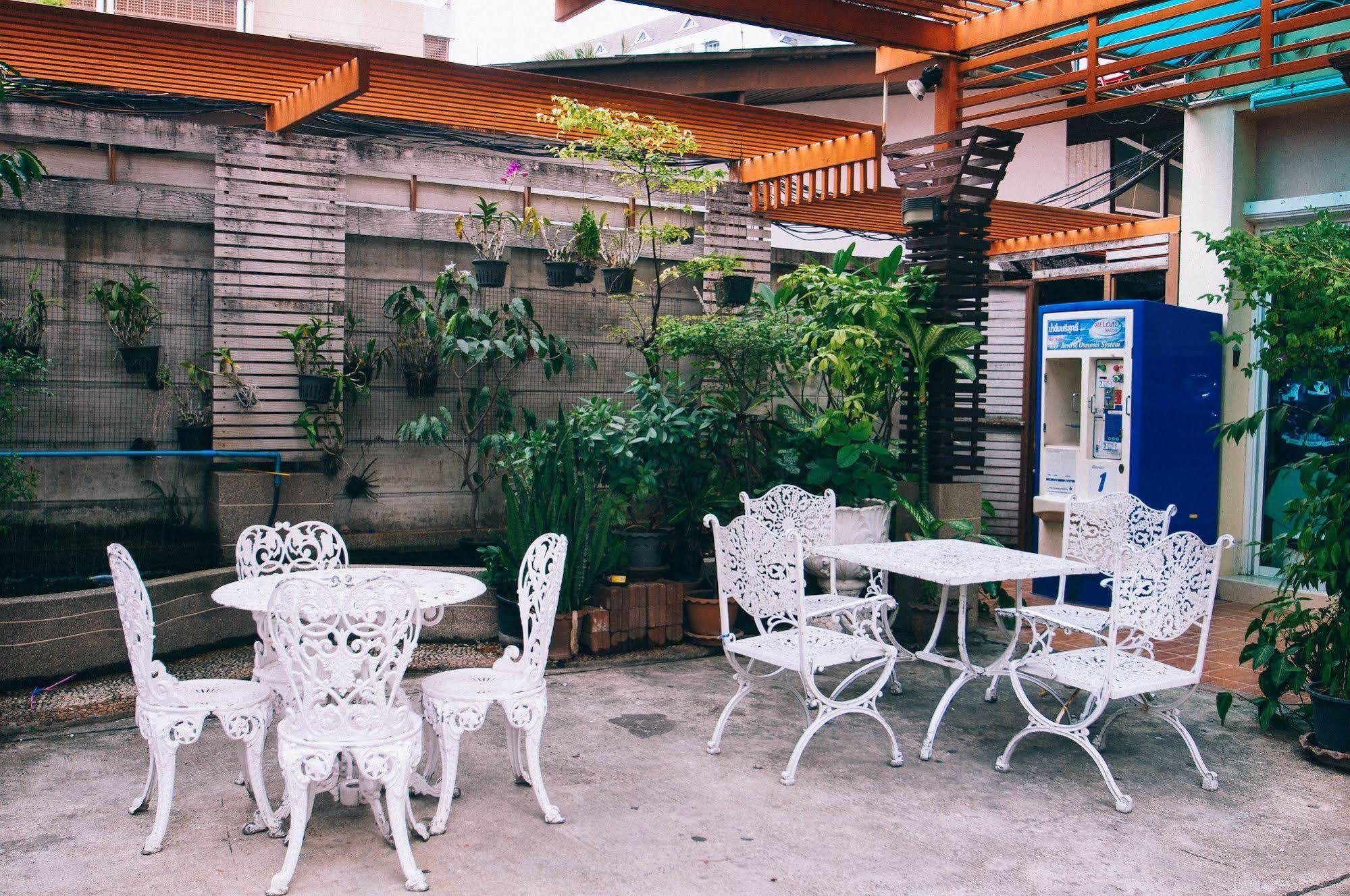 Motel Golden House @ On-Nut Station Bangkok Exteriér fotografie
